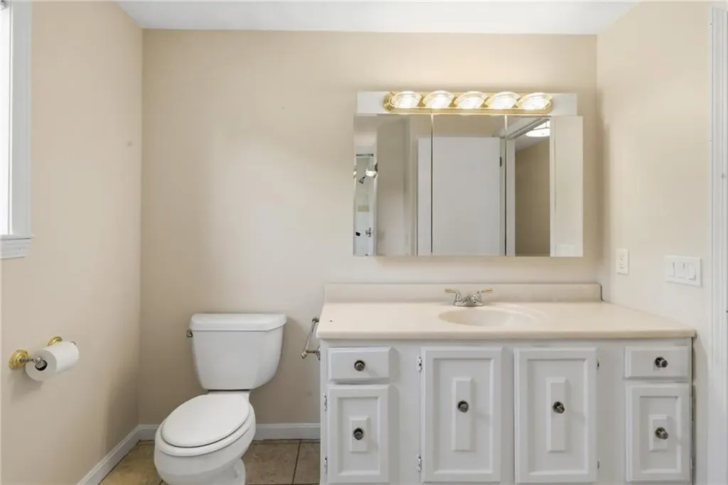 32 Briarwood Road Lincoln RI 02865