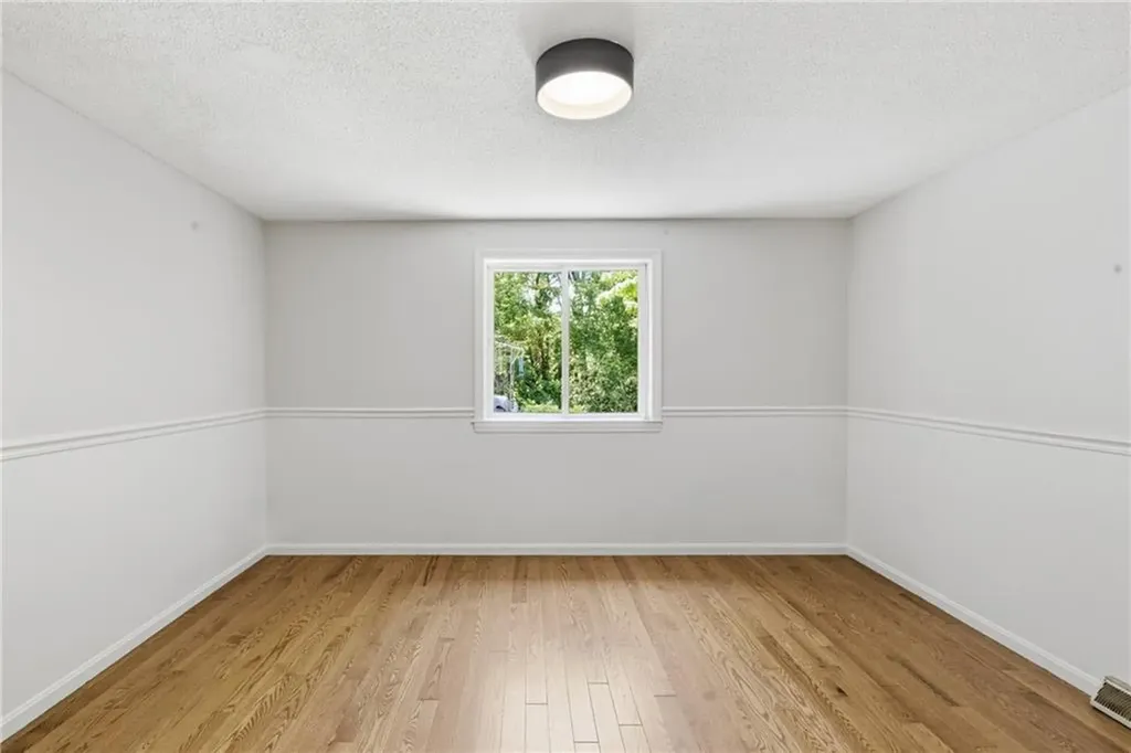32 Briarwood Road Lincoln RI 02865