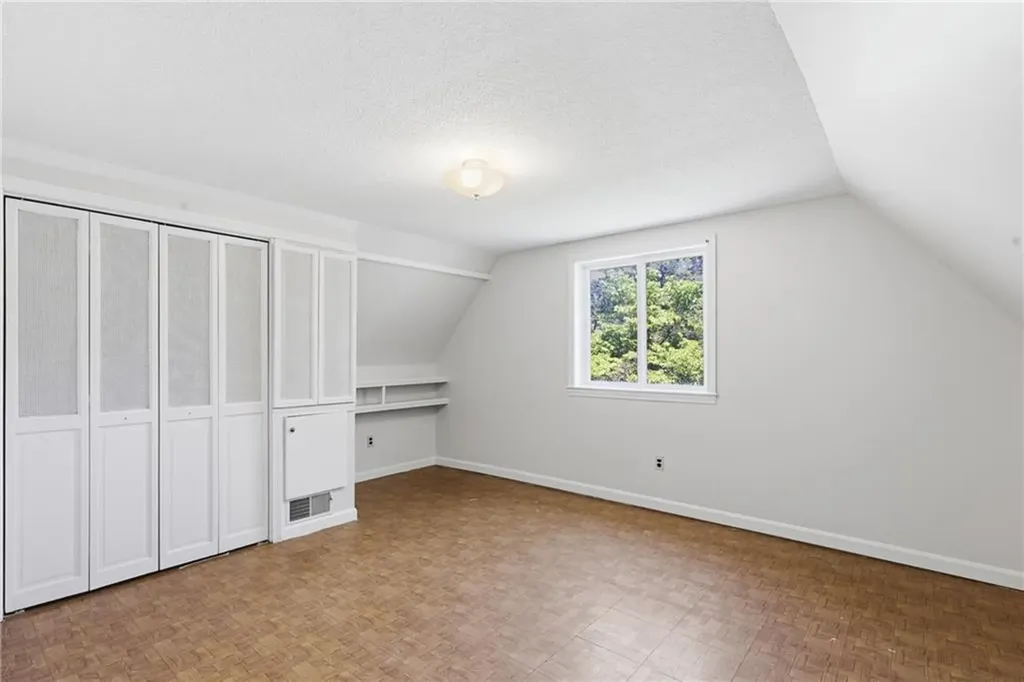 32 Briarwood Road Lincoln RI 02865