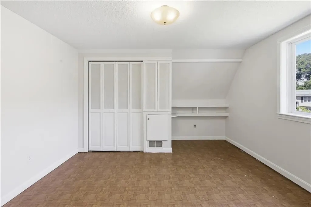 32 Briarwood Road Lincoln RI 02865