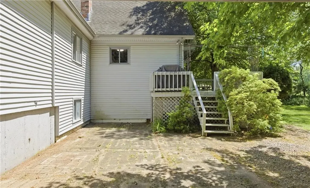 32 Briarwood Road Lincoln RI 02865