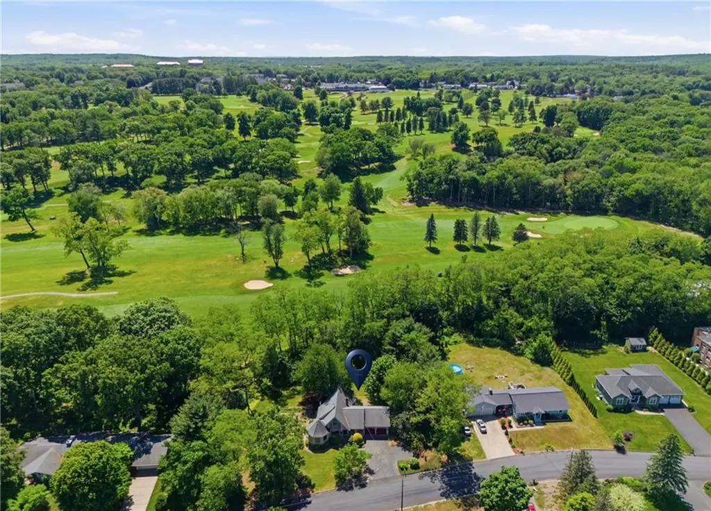 32 Briarwood Road Lincoln RI 02865