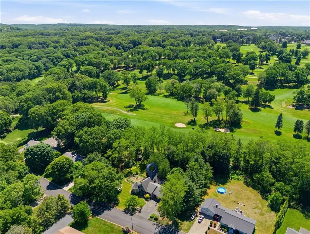 32 Briarwood Road Lincoln RI 02865