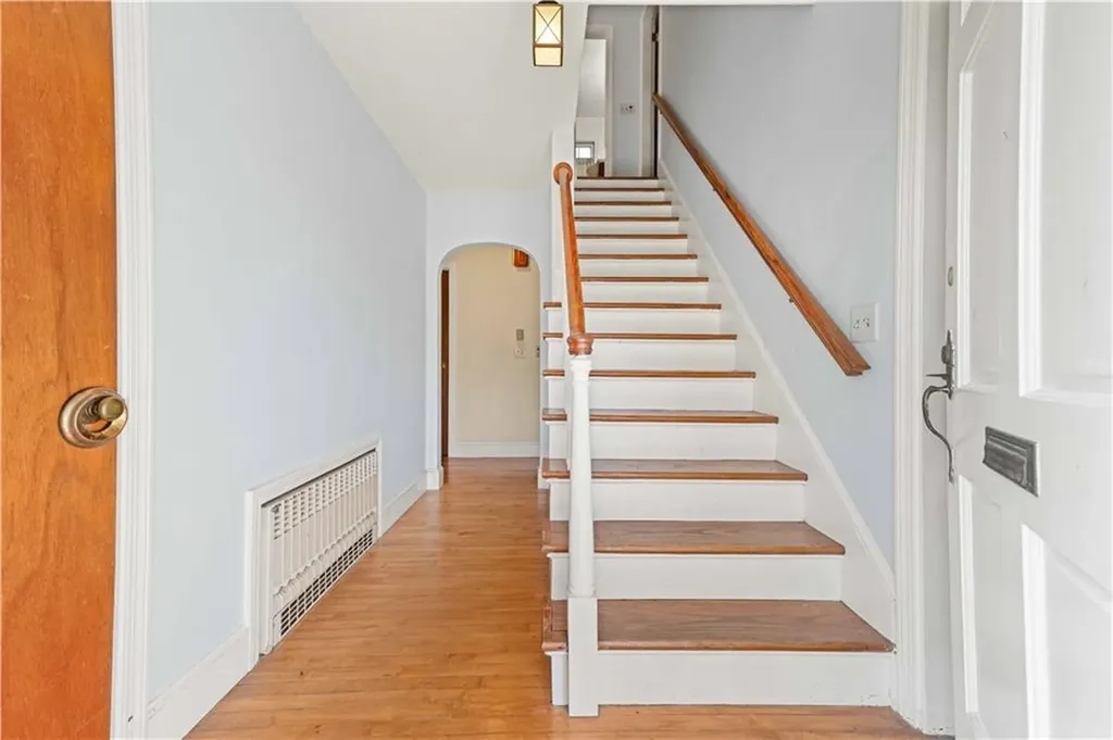 52 Wildwood Avenue East Providence RI 02916
