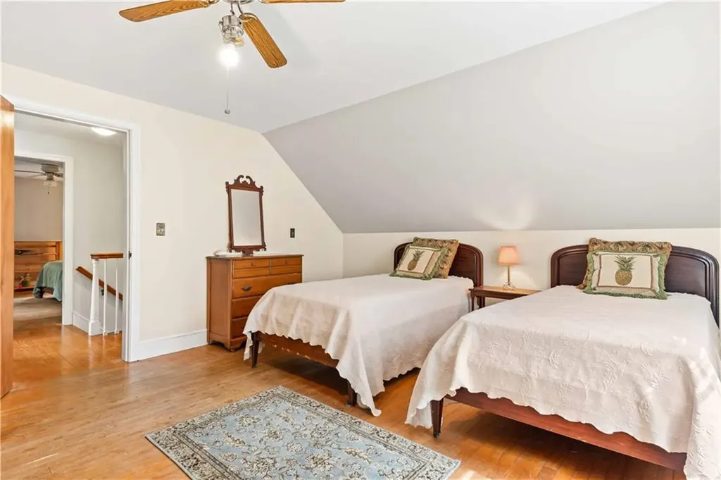 52 Wildwood Avenue East Providence RI 02916