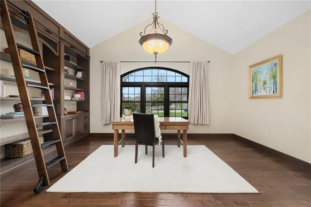 19 Blacksburt Court North Kingstown RI 02874