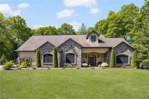 19 Blacksburt Court North Kingstown RI 02874