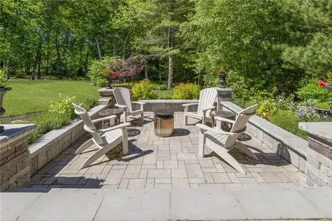 19 Blacksburt Court North Kingstown RI 02874