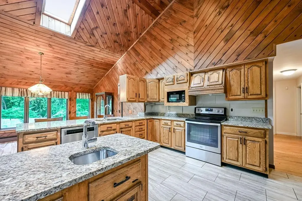 59 Orchard Drive Cumberland RI 02864