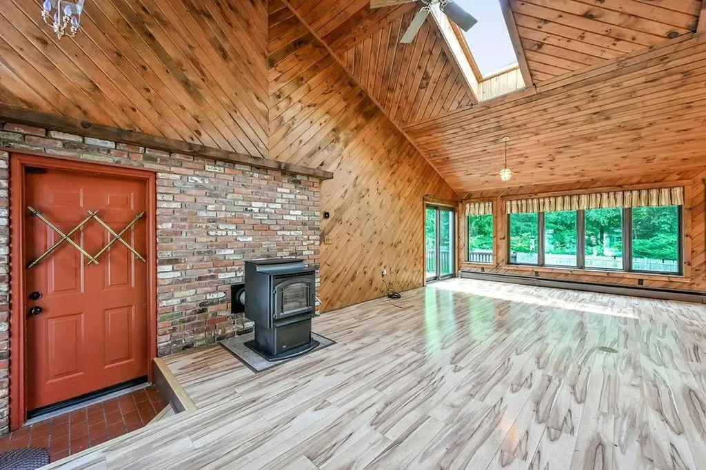 59 Orchard Drive Cumberland RI 02864