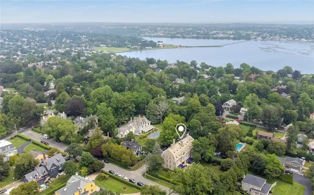 1 Oakwood Terrace Newport RI 02840
