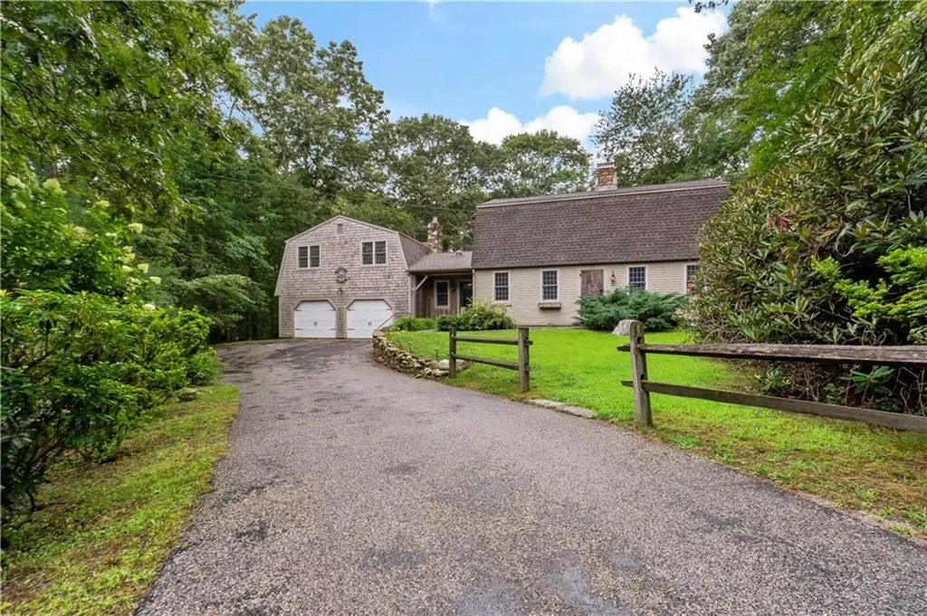 172 Estelle Drive South Kingstown RI 02892