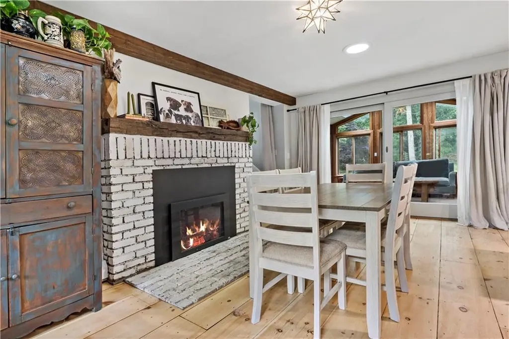 172 Estelle Drive South Kingstown RI 02892