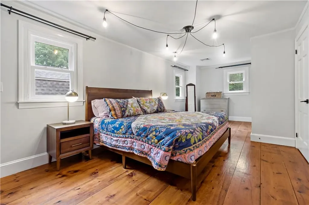 172 Estelle Drive South Kingstown RI 02892
