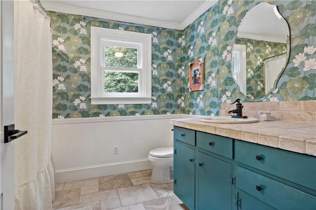 172 Estelle Drive South Kingstown RI 02892