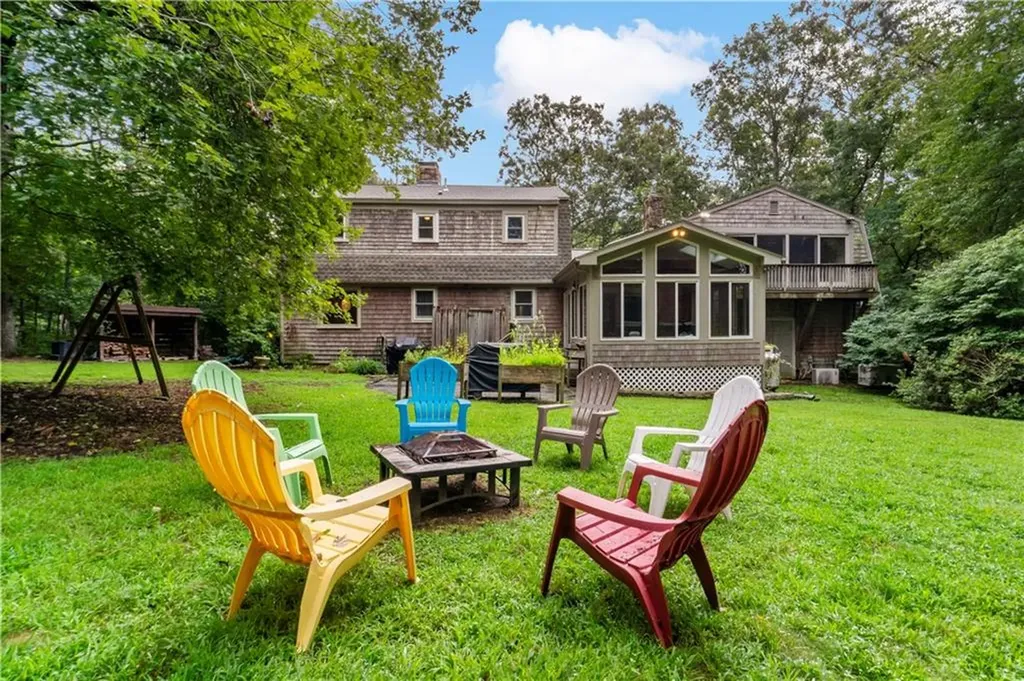 172 Estelle Drive South Kingstown RI 02892