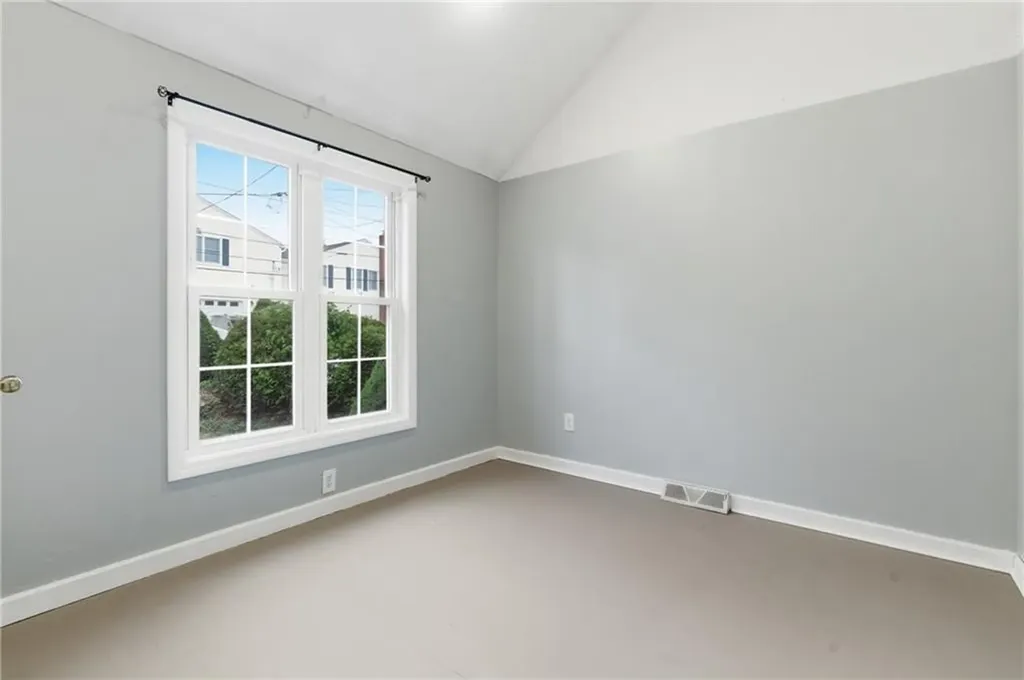 38 Franklin Street East Providence RI 02915