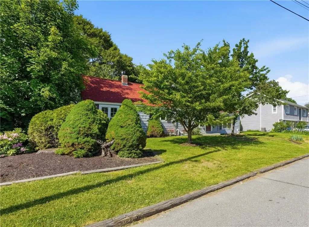 38 Franklin Street East Providence RI 02915