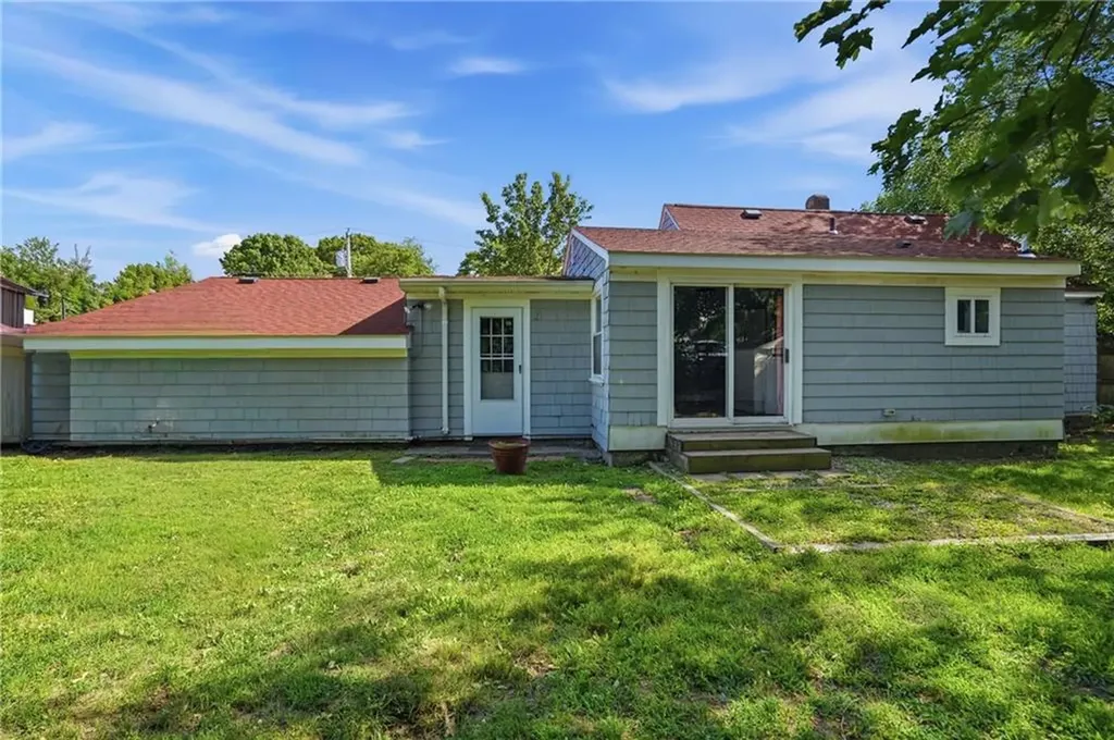 38 Franklin Street East Providence RI 02915