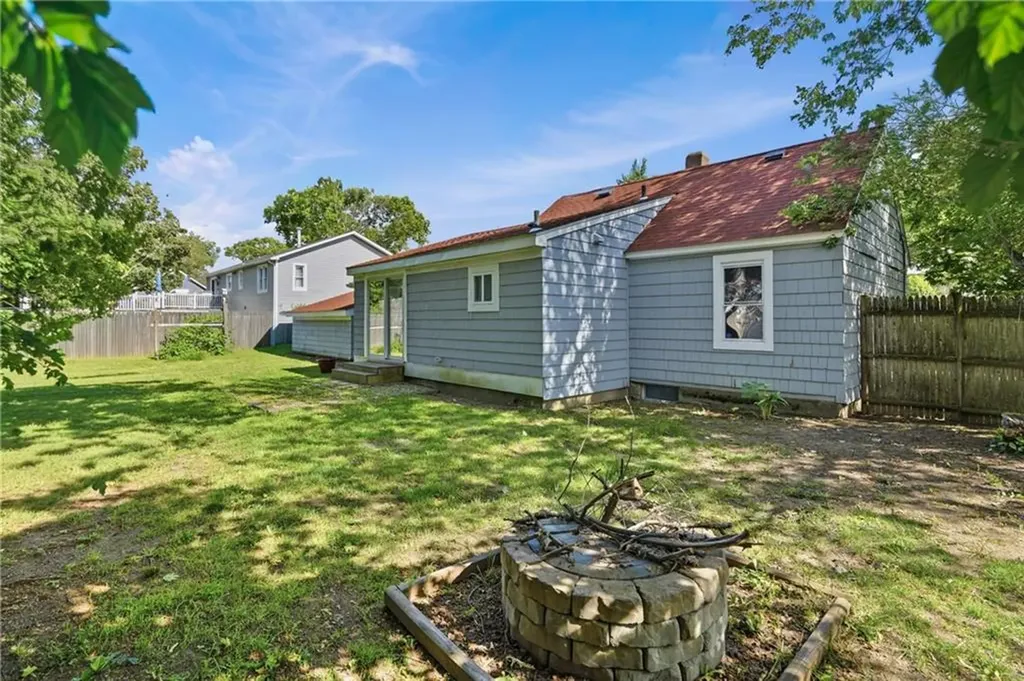 38 Franklin Street East Providence RI 02915