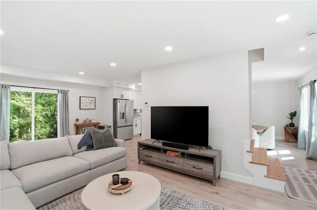 72 Wilbur Road Lincoln RI 02865