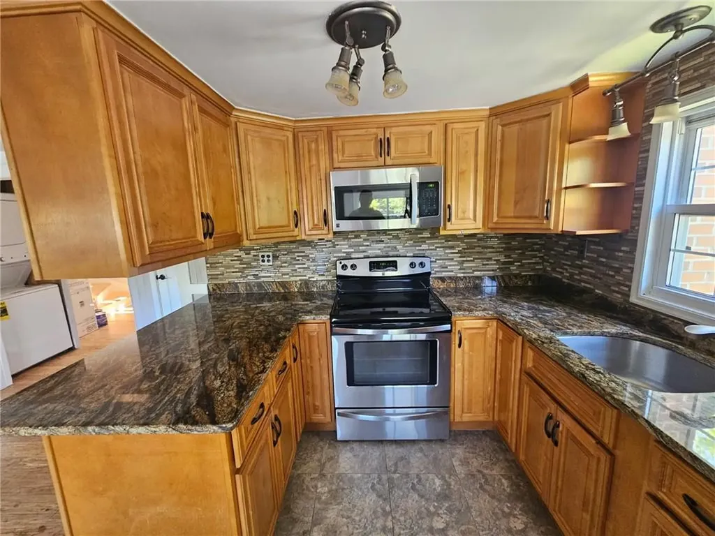 49 Whiting Lane Burrillville RI 02859
