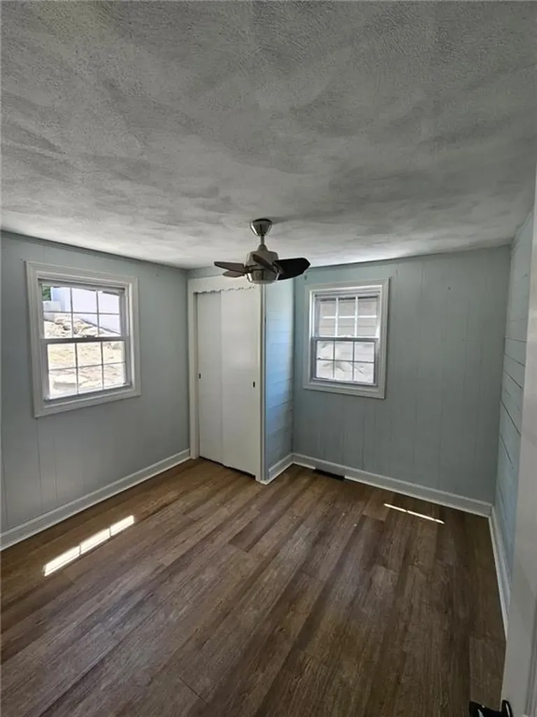 49 Whiting Lane Burrillville RI 02859