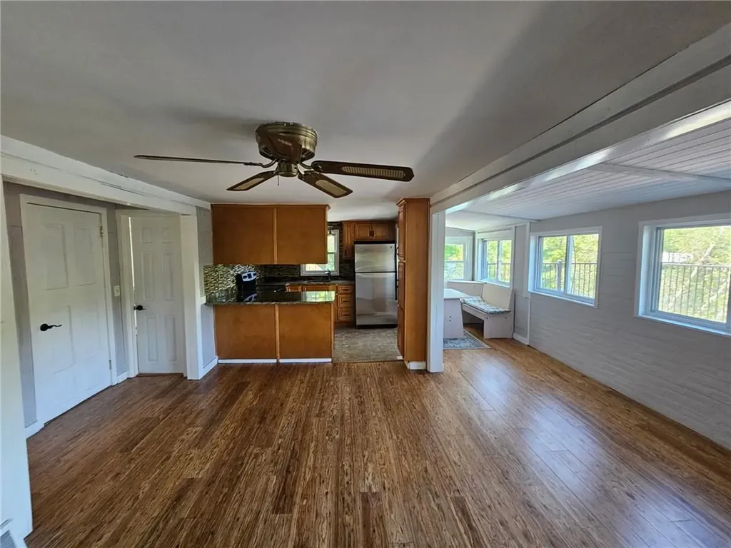 49 Whiting Lane Burrillville RI 02859