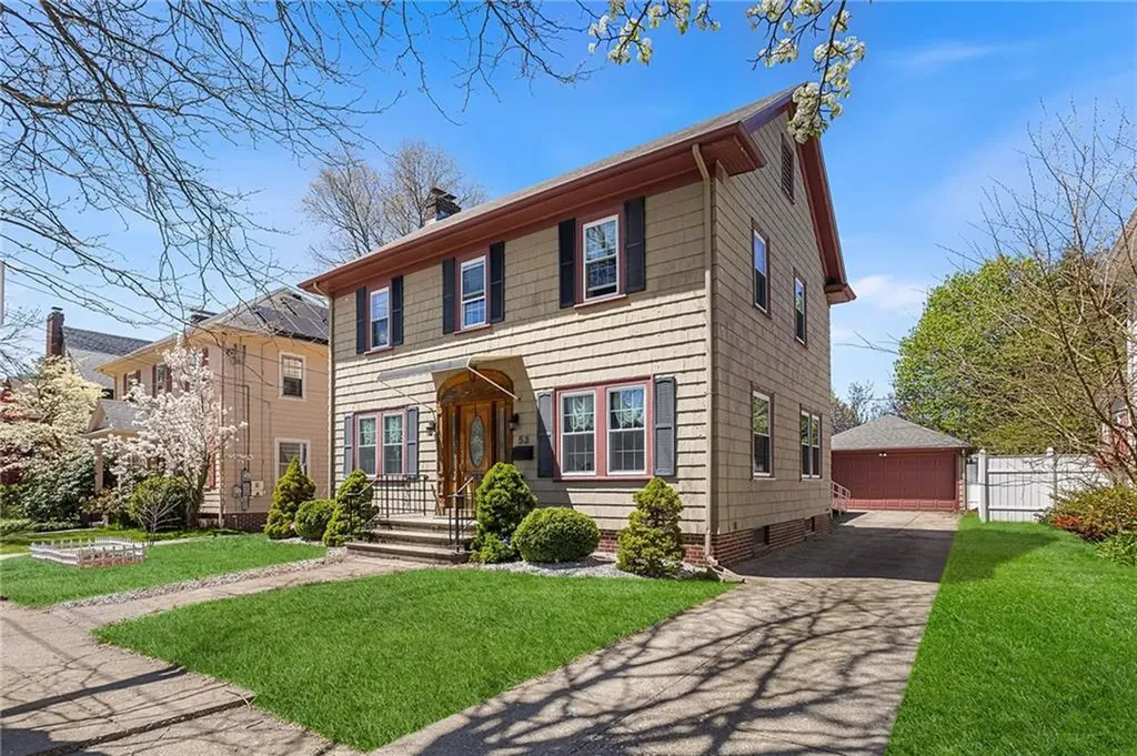 53 Cathedral Avenue Providence RI 02908
