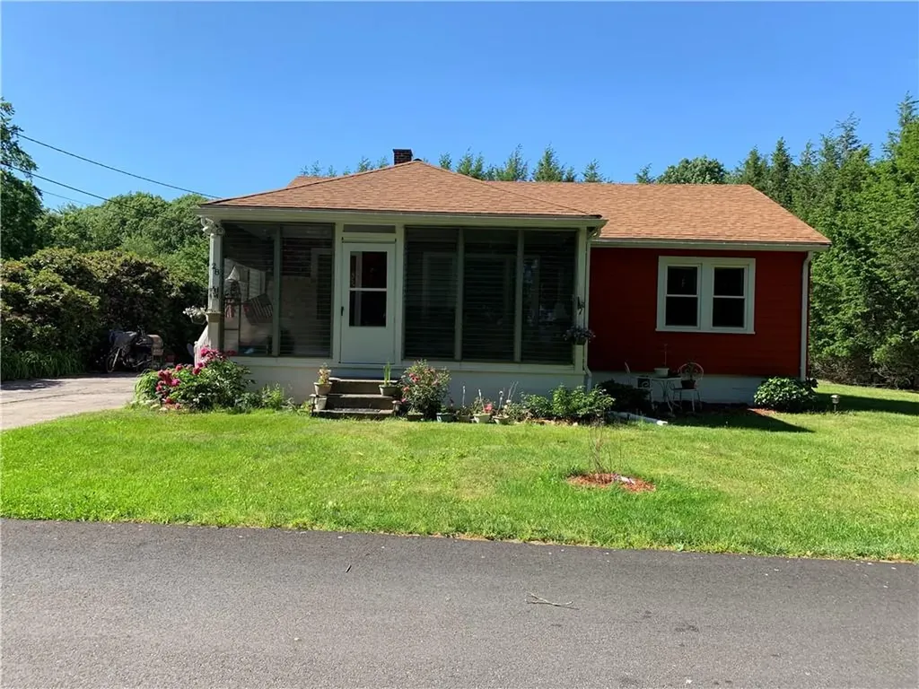 28 Old Reservoir Road Cumberland RI 02884