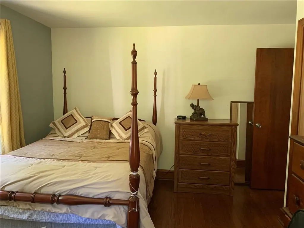 28 Old Reservoir Road Cumberland RI 02884