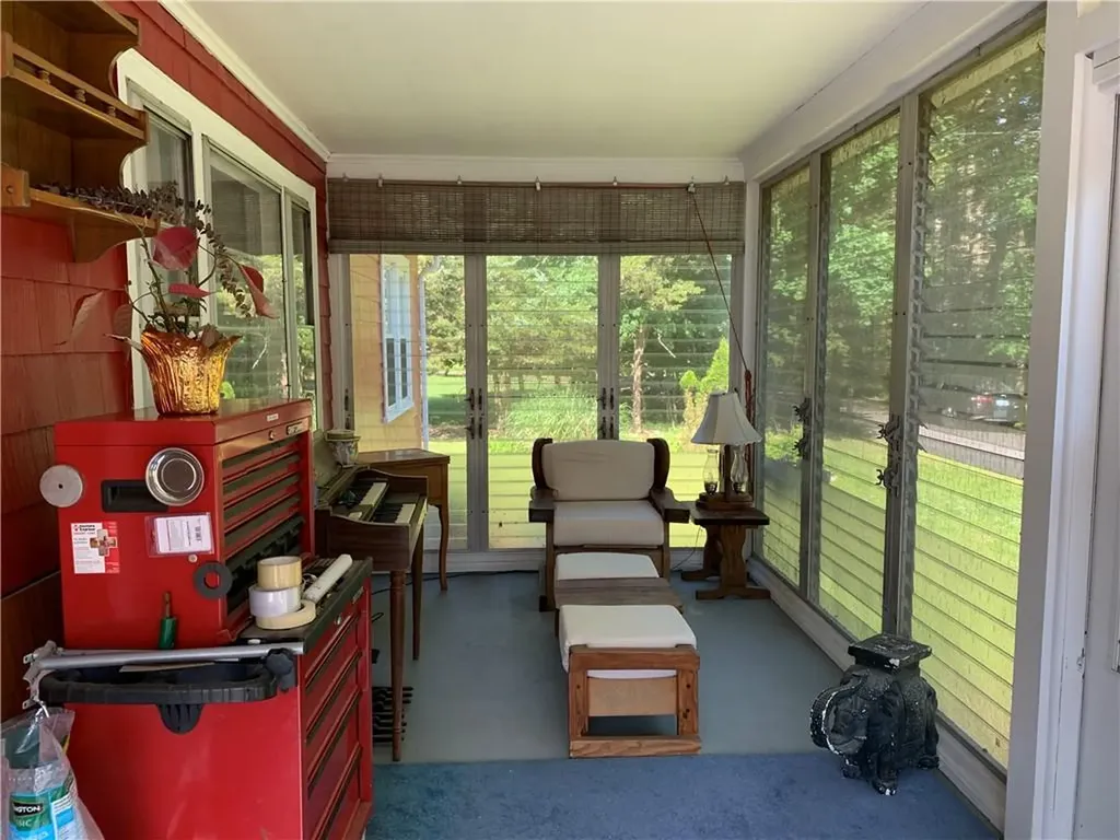 28 Old Reservoir Road Cumberland RI 02884