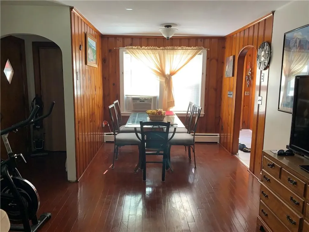 28 Old Reservoir Road Cumberland RI 02884