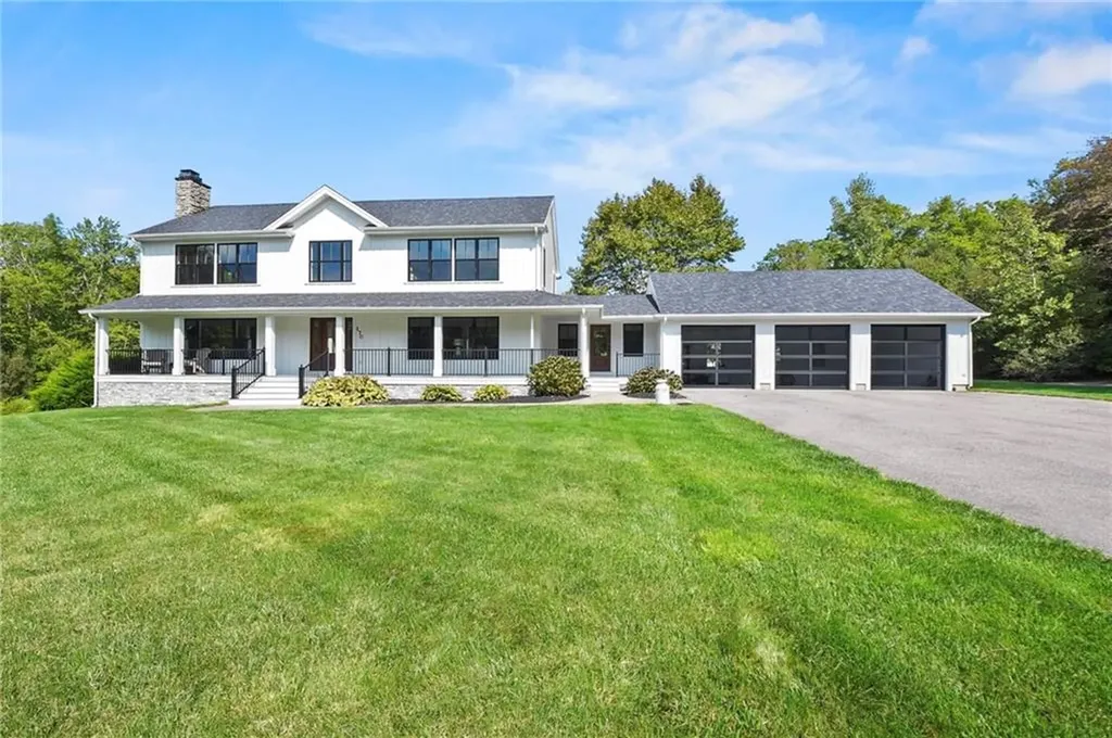 170 Saxony Avenue Tiverton RI 02878