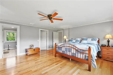 170 Saxony Avenue Tiverton RI 02878