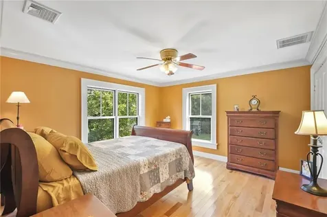 170 Saxony Avenue Tiverton RI 02878