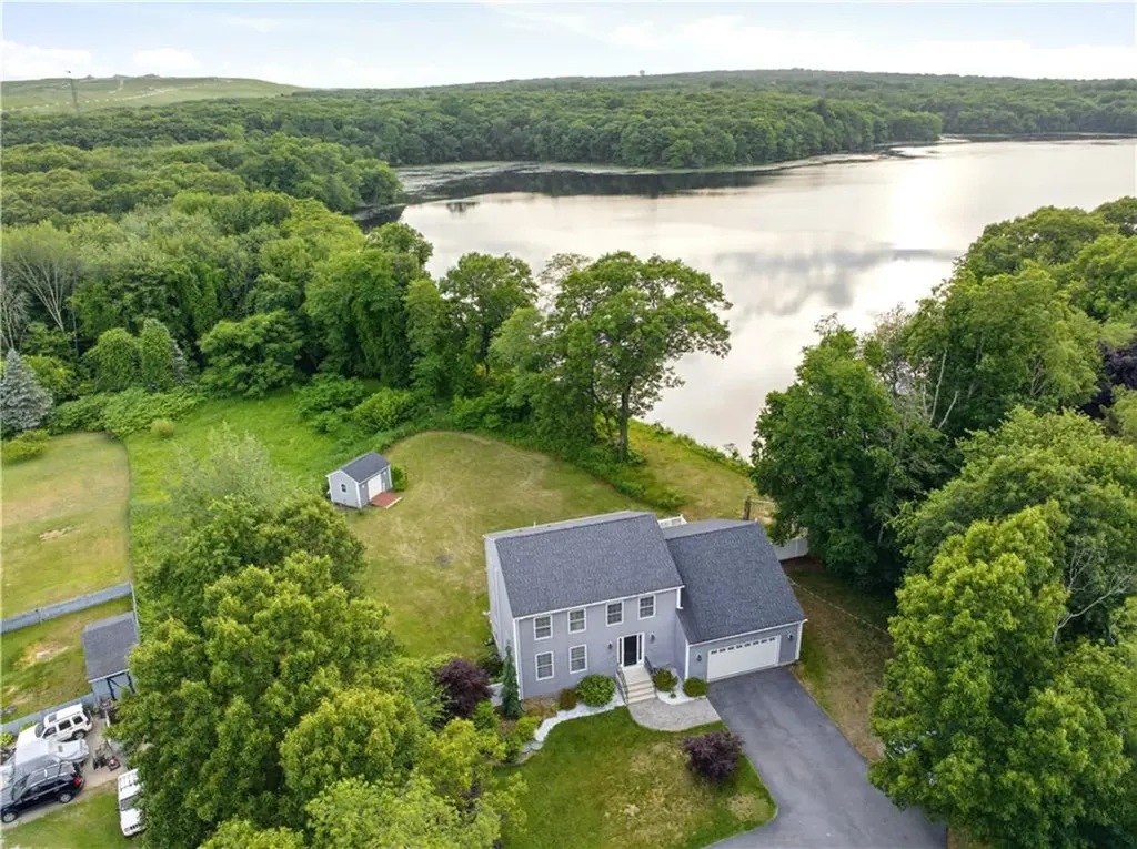 12 Woodlake Drive Johnston RI 02919