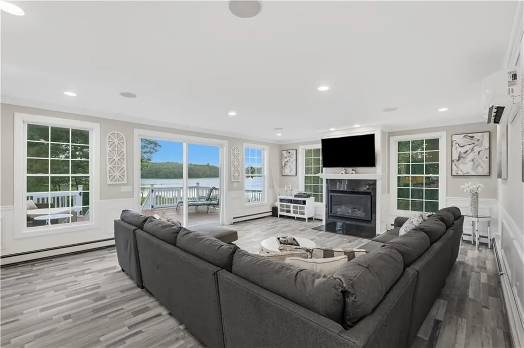 12 Woodlake Drive Johnston RI 02919