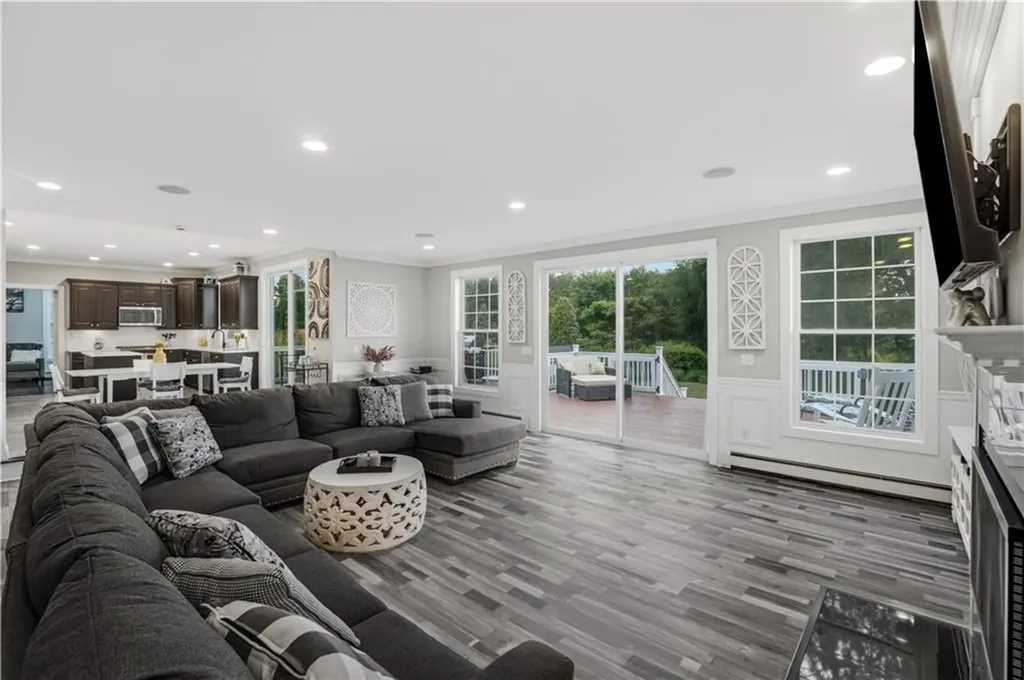 12 Woodlake Drive Johnston RI 02919