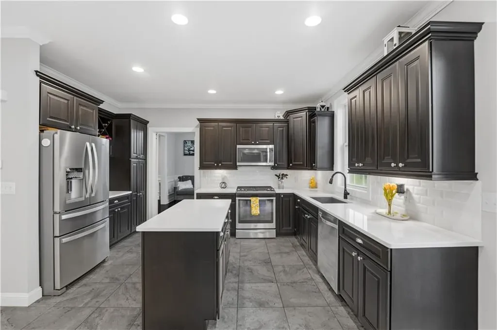12 Woodlake Drive Johnston RI 02919