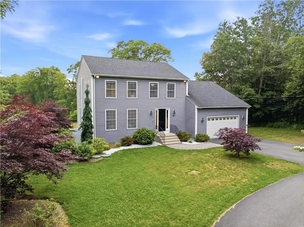 12 Woodlake Drive Johnston RI 02919
