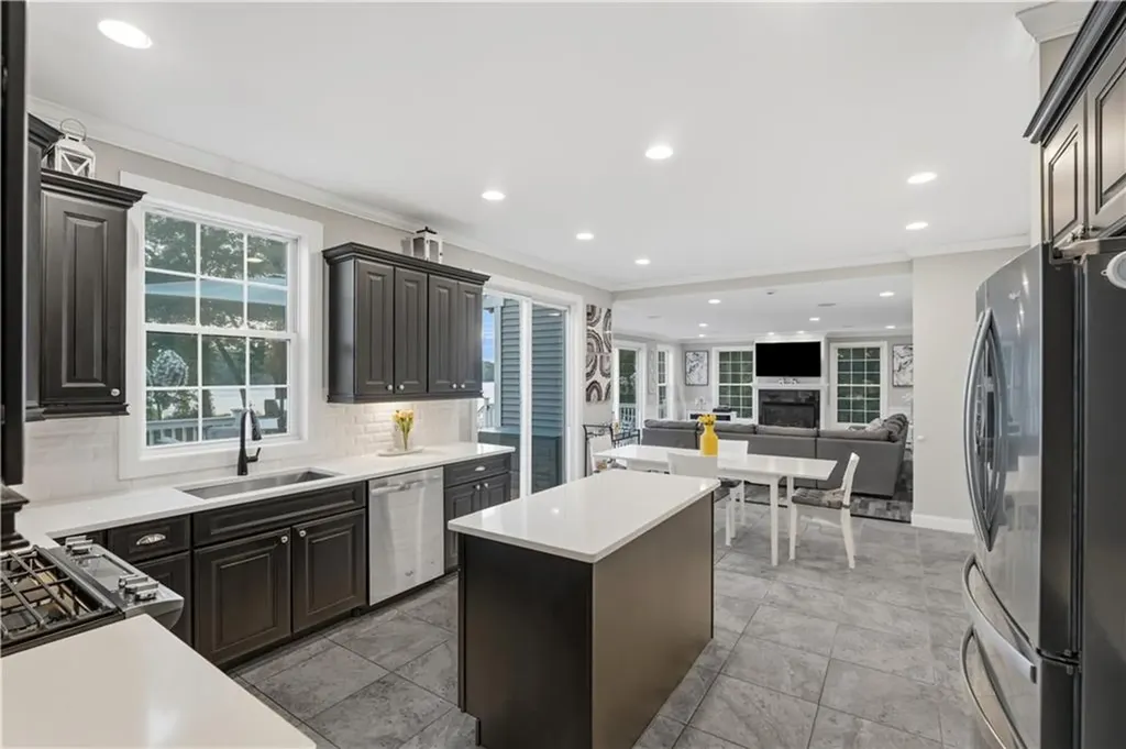 12 Woodlake Drive Johnston RI 02919