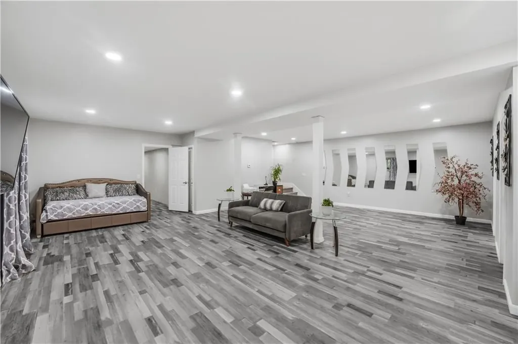 12 Woodlake Drive Johnston RI 02919