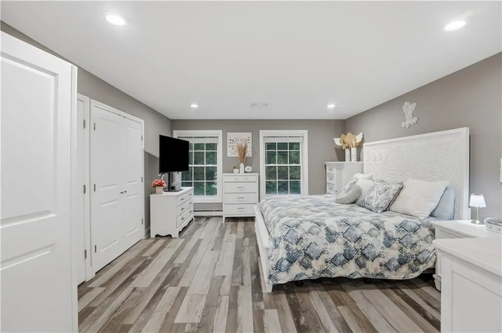 12 Woodlake Drive Johnston RI 02919