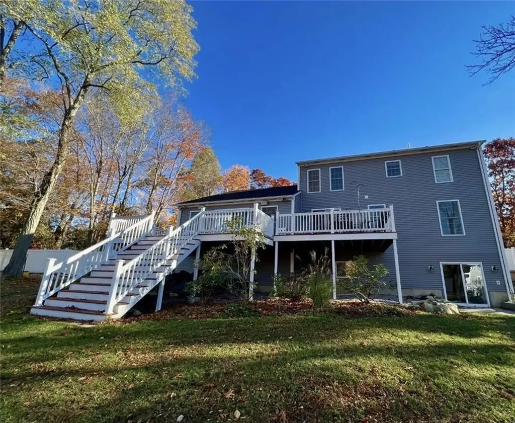 12 Woodlake Drive Johnston RI 02919