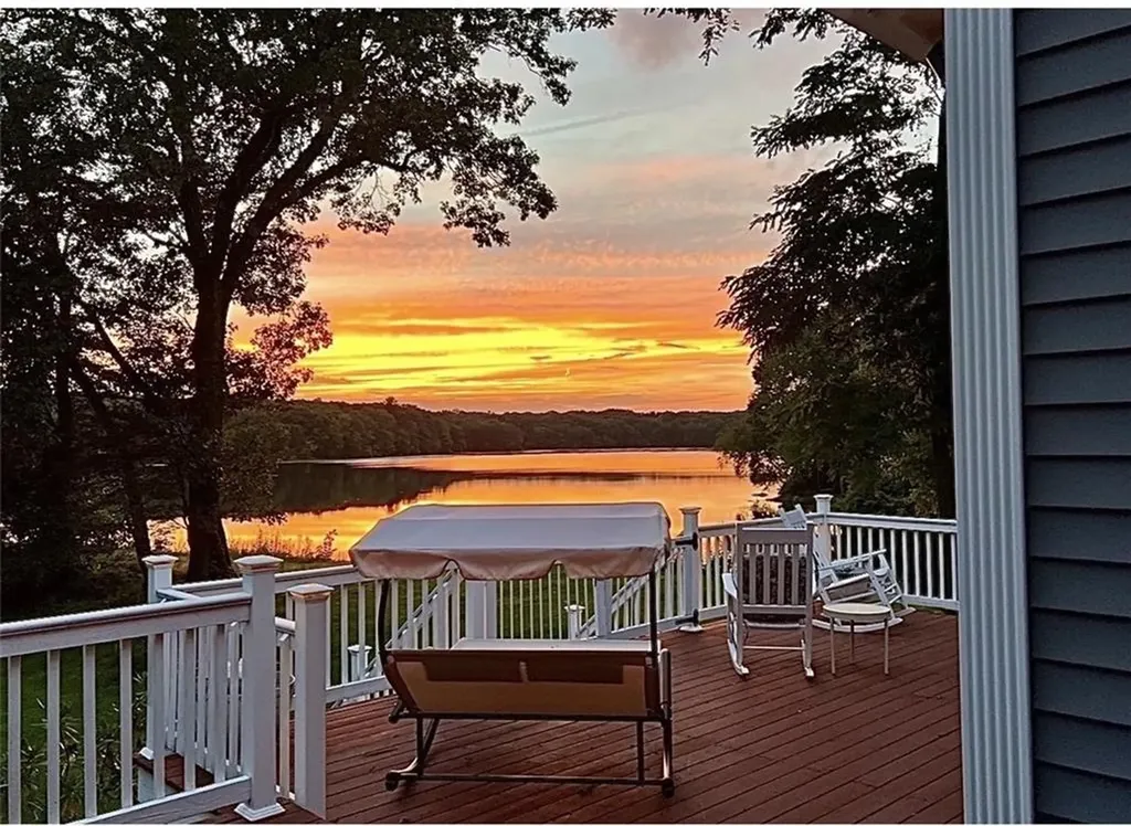 12 Woodlake Drive Johnston RI 02919
