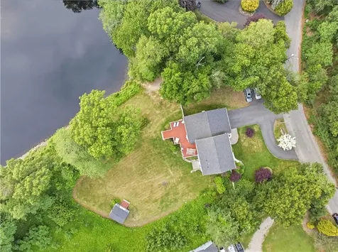 12 Woodlake Drive Johnston RI 02919