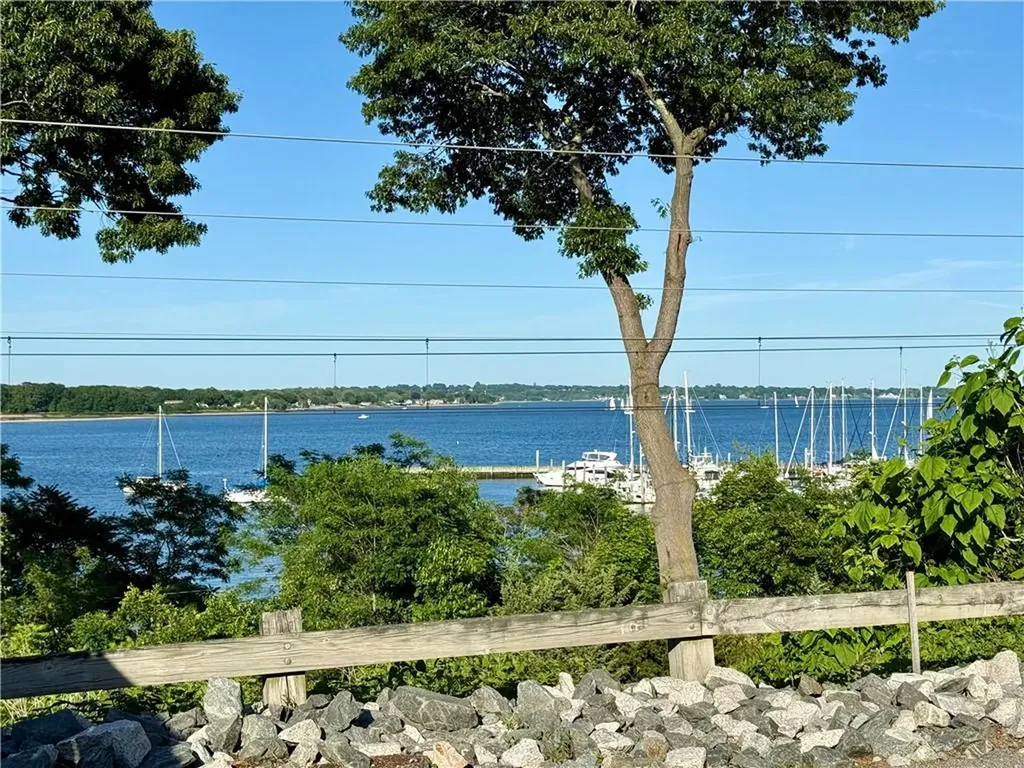 3940 Post Road Warwick RI 02886