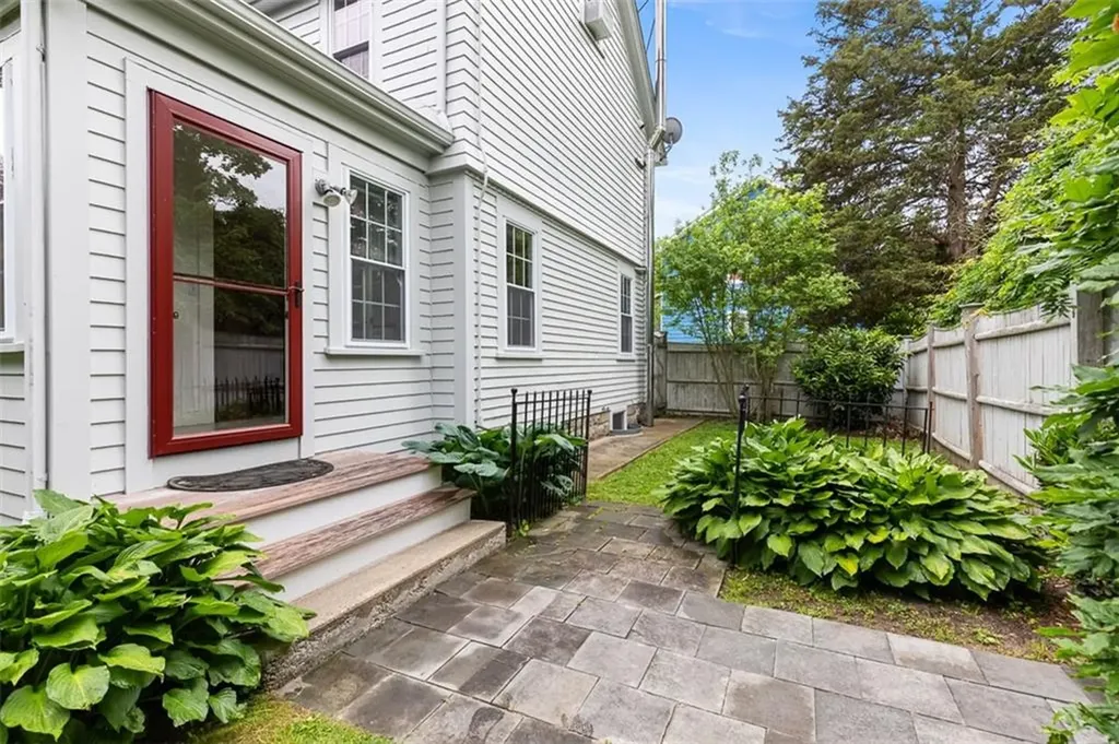 4 Garfield Avenue Bristol RI 02809