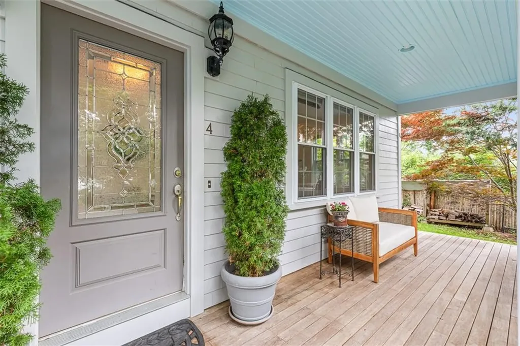 4 Garfield Avenue Bristol RI 02809